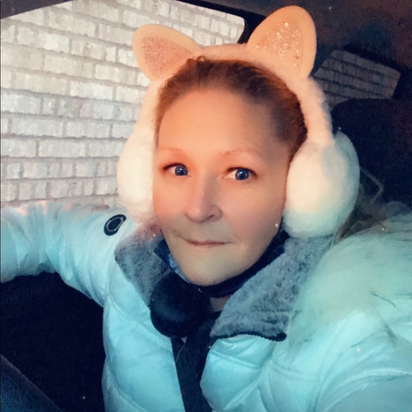 COPY - Meet your Posher, Kelly Victoria Justin! - Picture 6 of 16